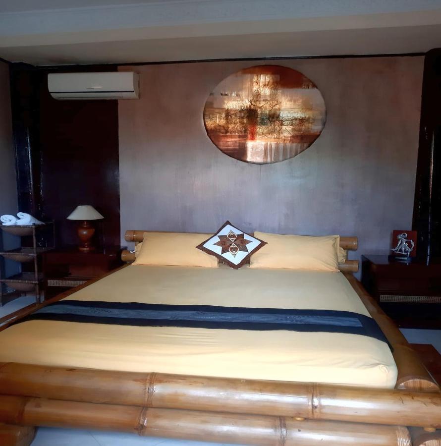 The Reinhold Guesthouse Bali Kerobokan Exteriör bild
