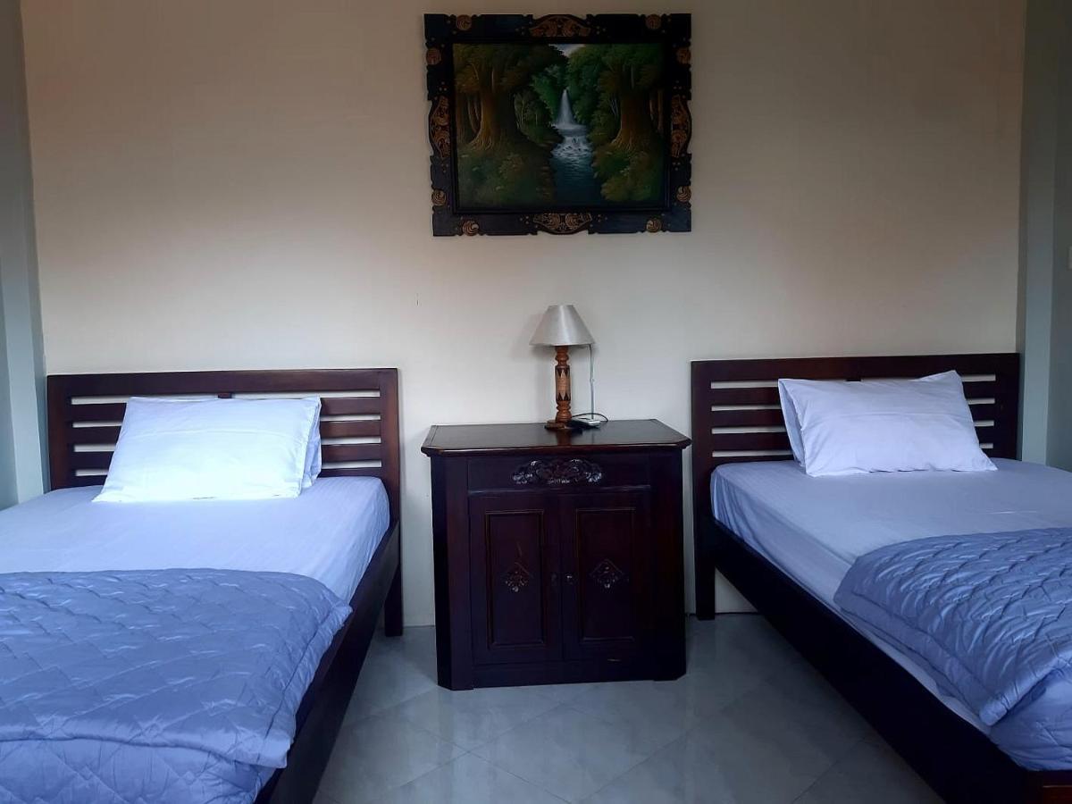The Reinhold Guesthouse Bali Kerobokan Exteriör bild
