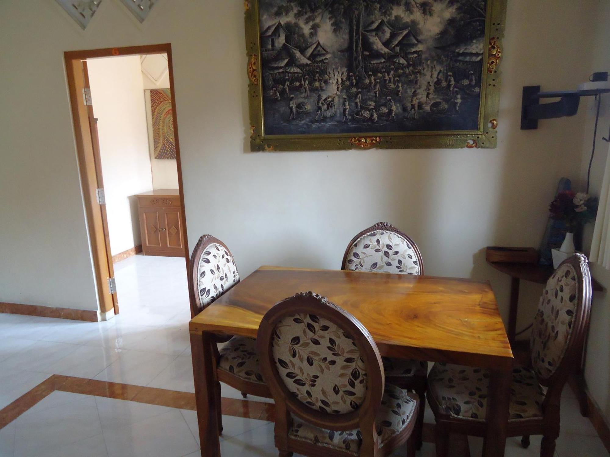 The Reinhold Guesthouse Bali Kerobokan Exteriör bild
