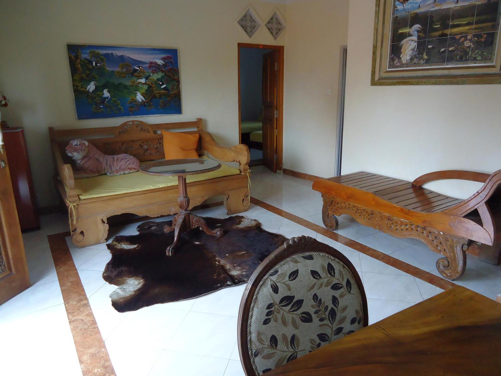 The Reinhold Guesthouse Bali Kerobokan Exteriör bild