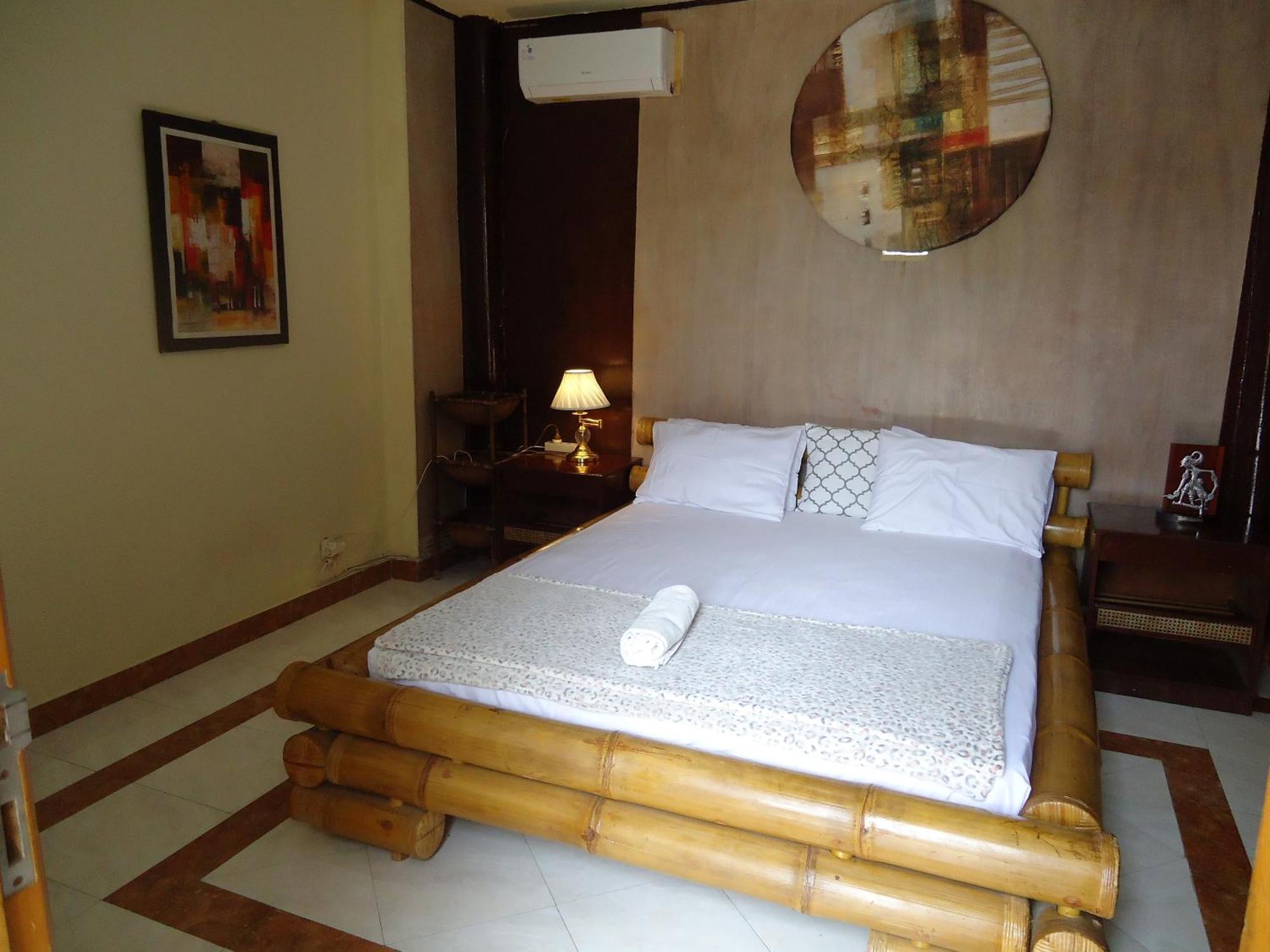 The Reinhold Guesthouse Bali Kerobokan Exteriör bild