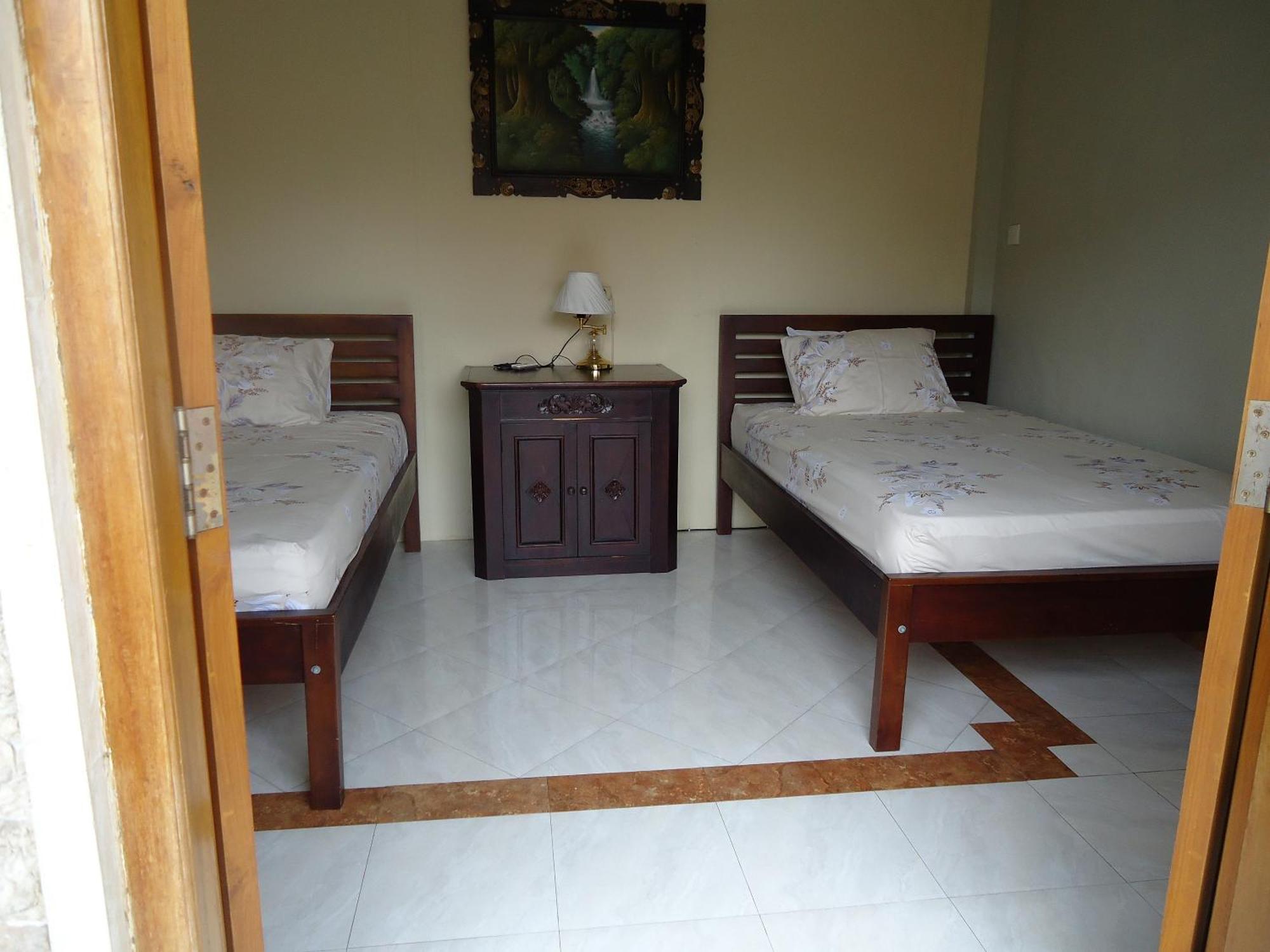 The Reinhold Guesthouse Bali Kerobokan Exteriör bild