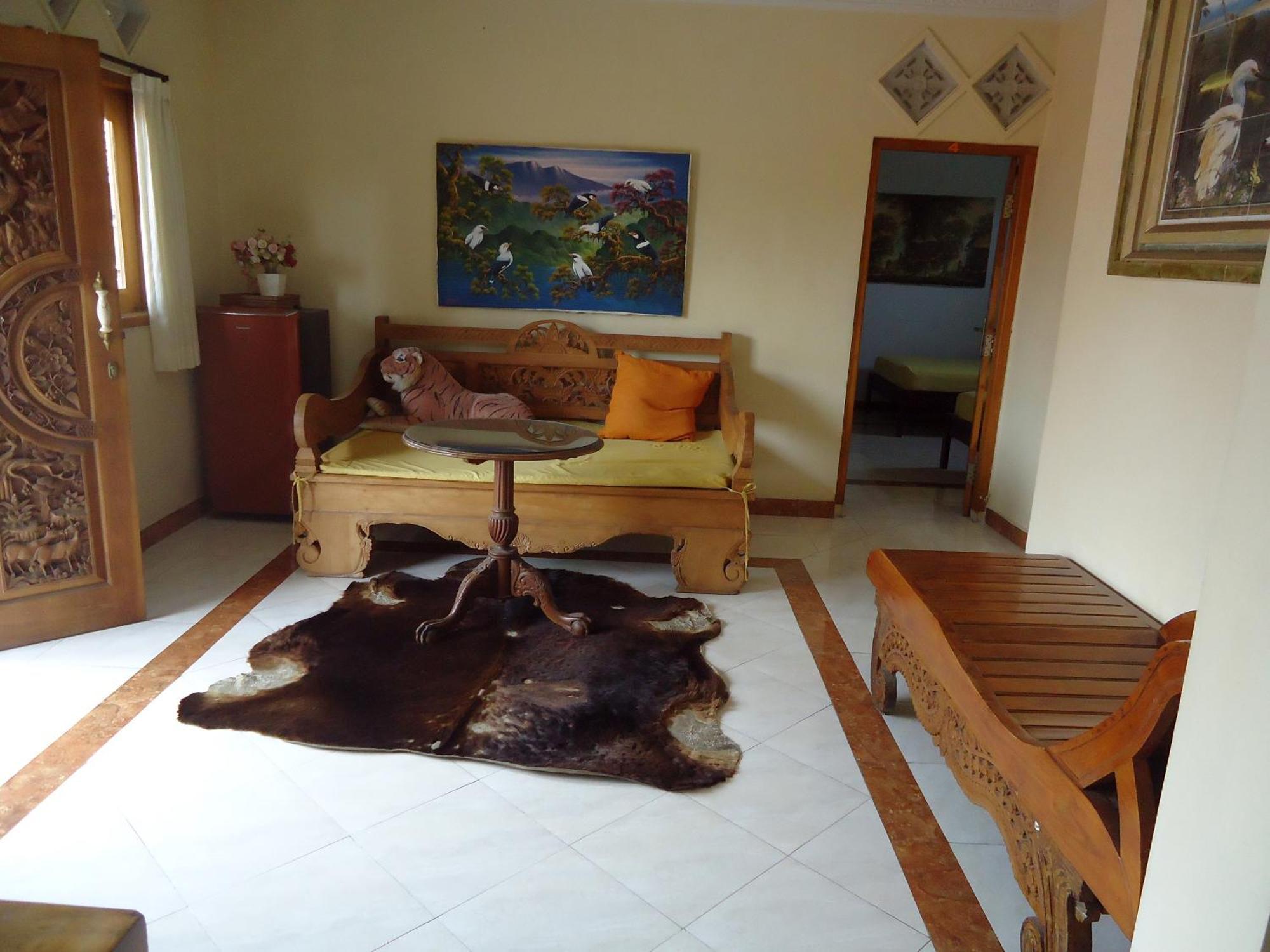 The Reinhold Guesthouse Bali Kerobokan Exteriör bild