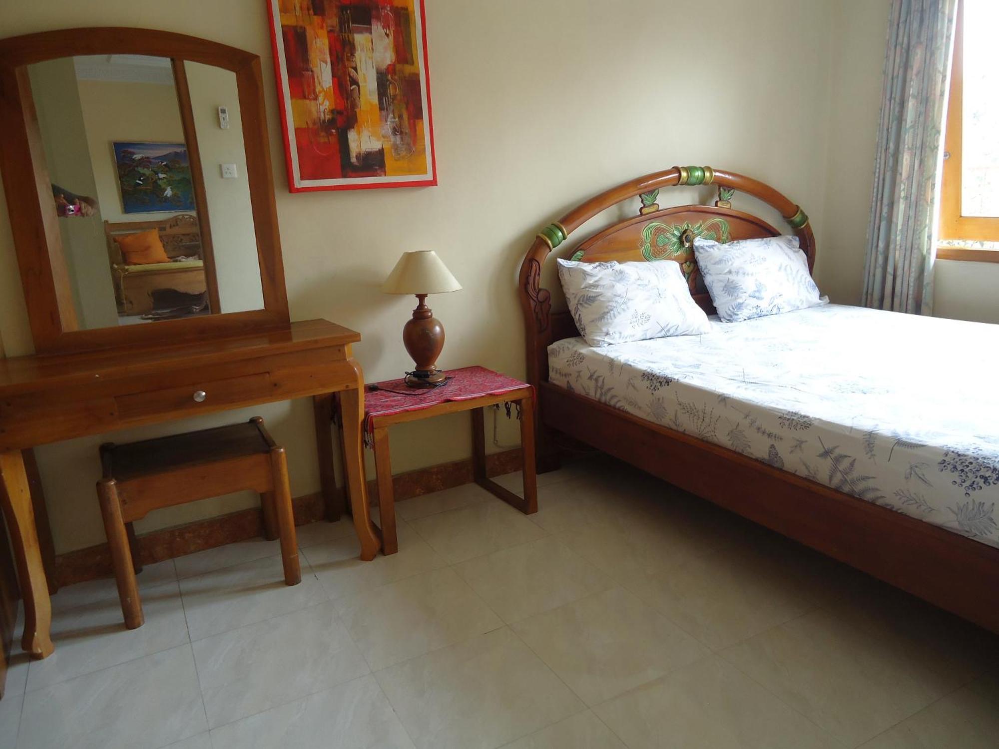 The Reinhold Guesthouse Bali Kerobokan Exteriör bild