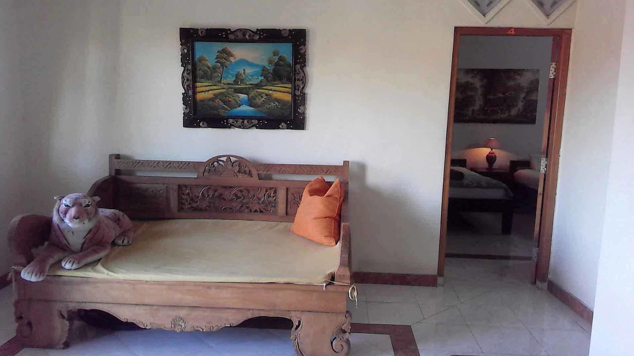 The Reinhold Guesthouse Bali Kerobokan Exteriör bild