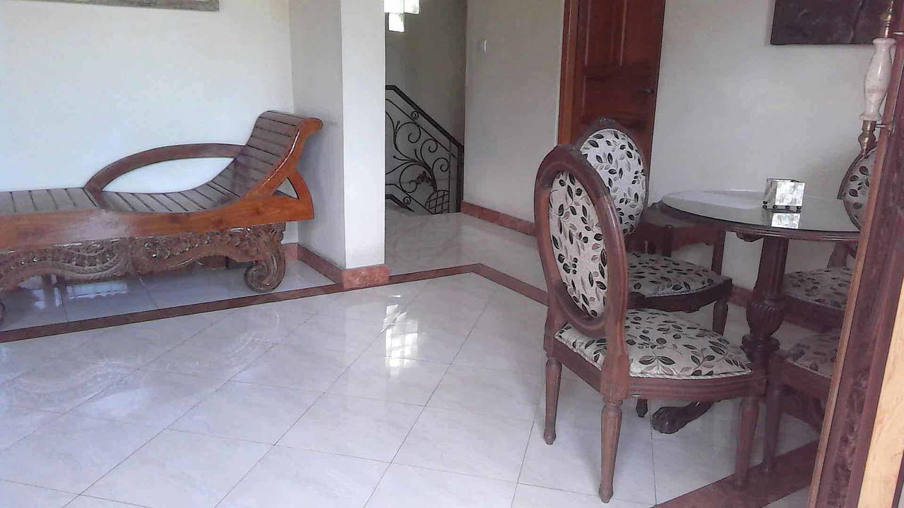 The Reinhold Guesthouse Bali Kerobokan Exteriör bild